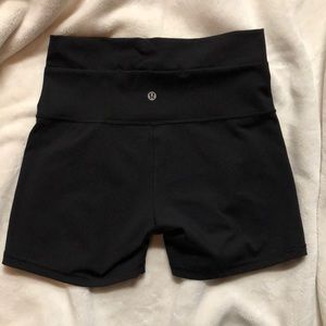 Lululemon high waisted boogie shorts